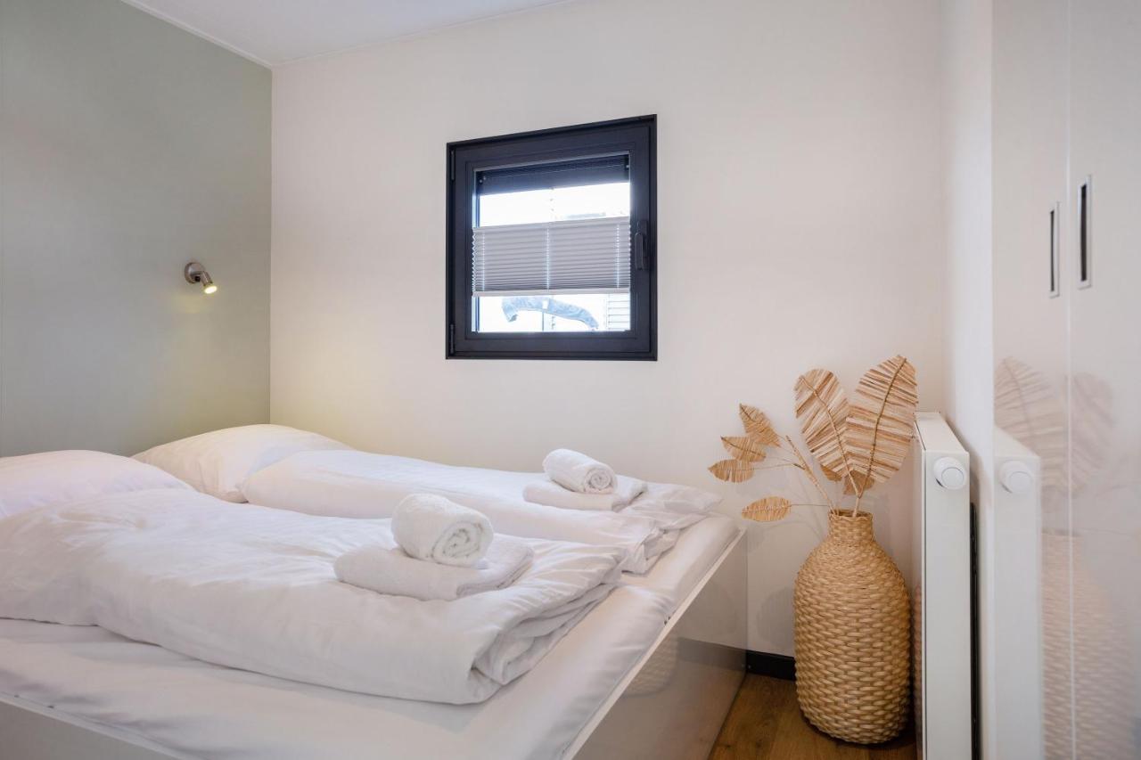 Welcome In - Houseboat Agua Dolce Met Tuin, Paviljoenwei 4, Sneek - Offingawier Luaran gambar