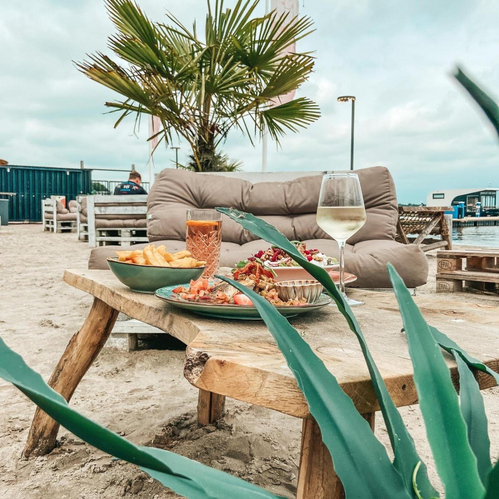 Welcome In - Houseboat Agua Dolce Met Tuin, Paviljoenwei 4, Sneek - Offingawier Luaran gambar